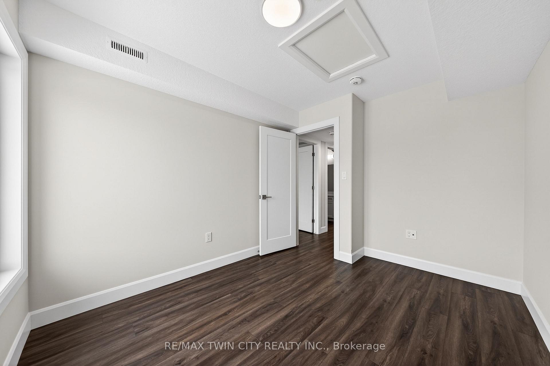 Photo 17 of Unit 48, 3202 Vivian Line, Stratford — HOMEH