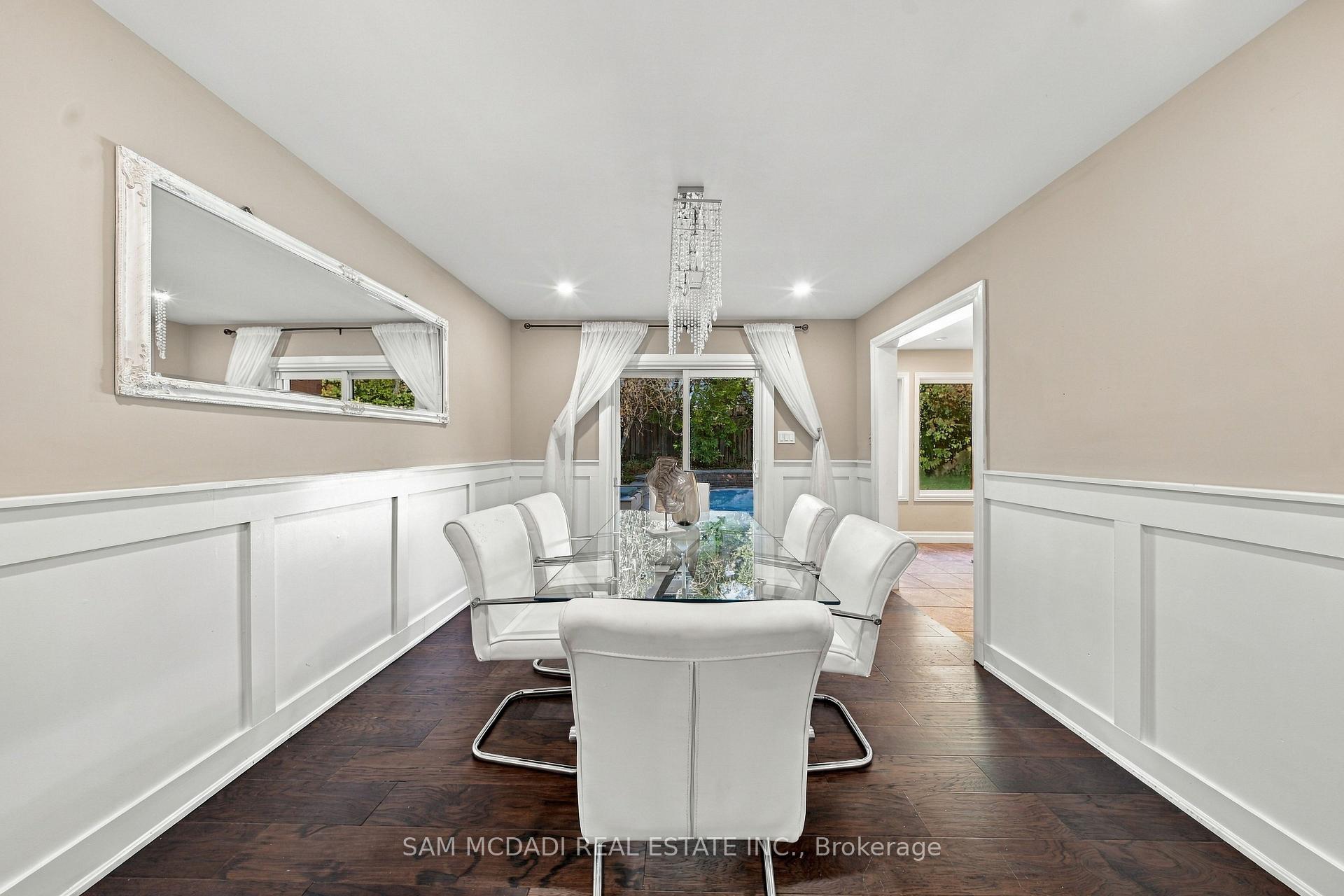 Photo 13 of 2087 Mayflower Boulevard, Oakville, River Oaks — HOMEH