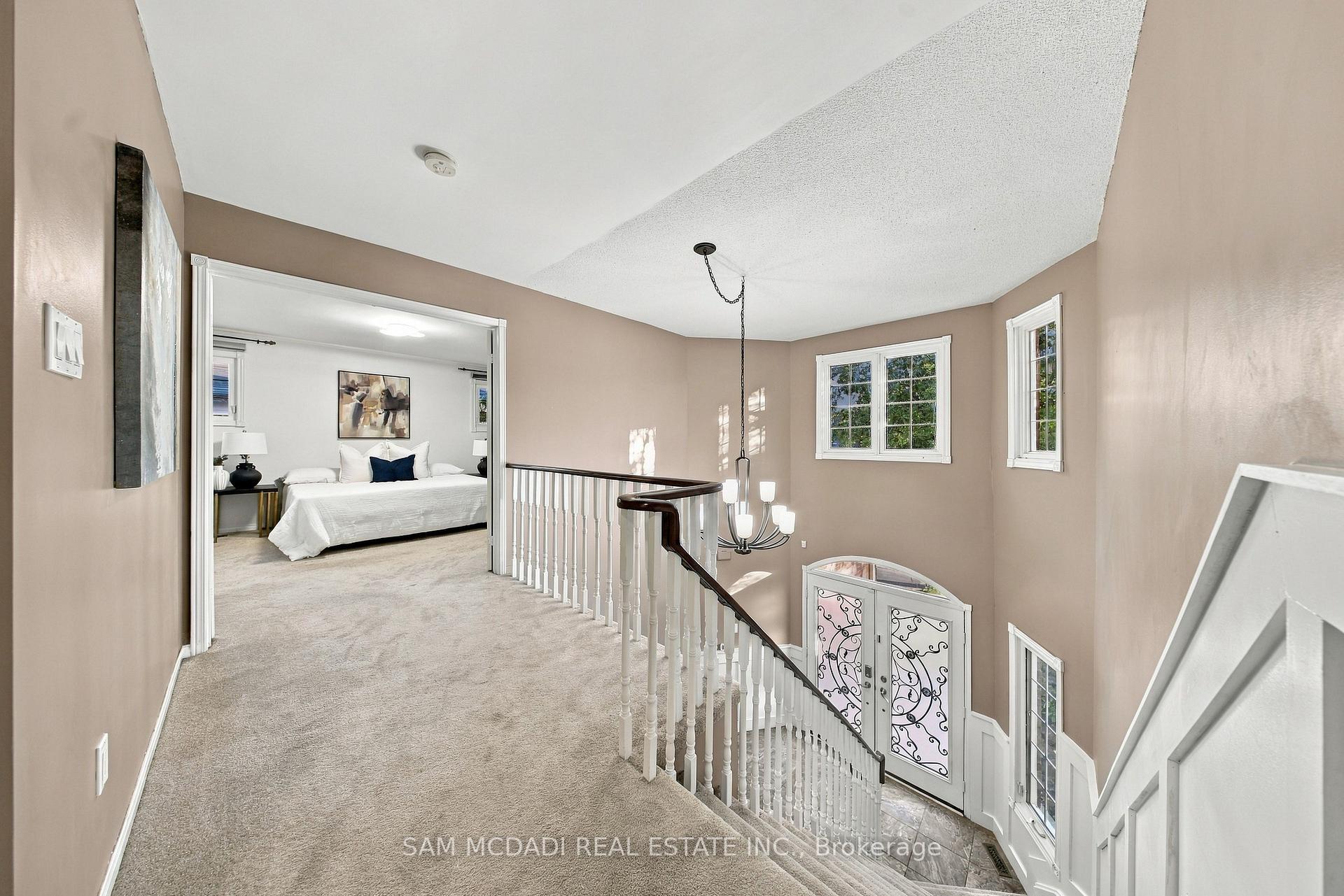 Photo 18 of 2087 Mayflower Boulevard, Oakville, River Oaks — HOMEH