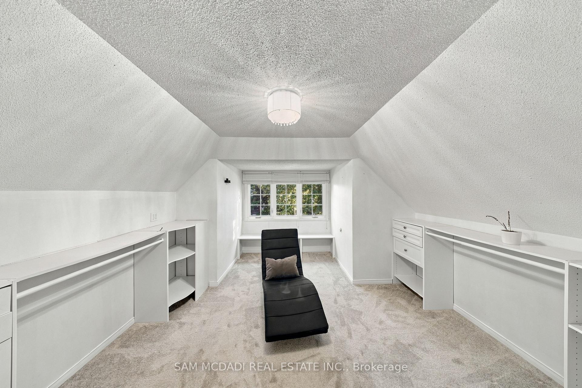 Photo 21 of 2087 Mayflower Boulevard, Oakville, River Oaks — HOMEH