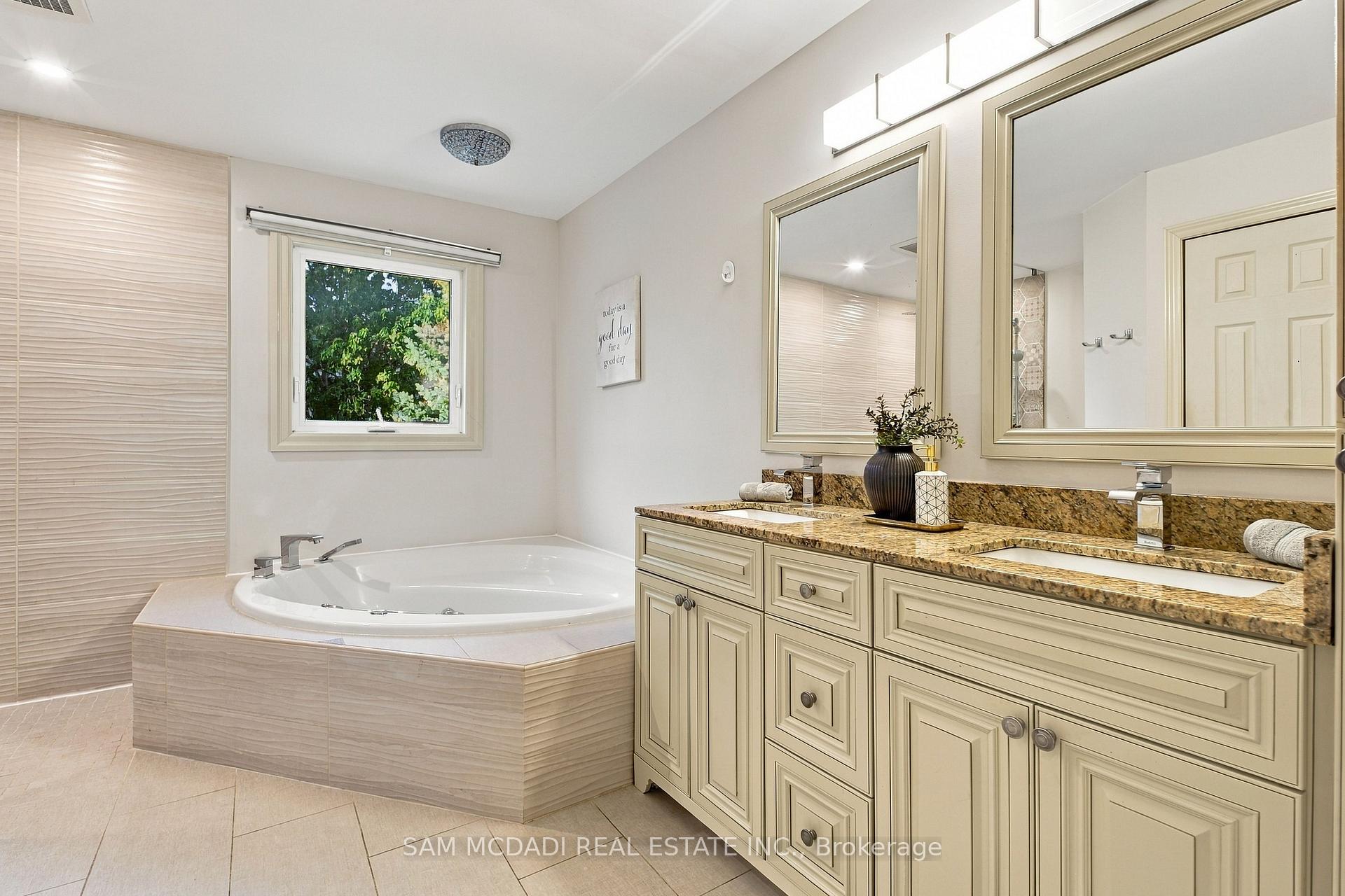 Photo 22 of 2087 Mayflower Boulevard, Oakville, River Oaks — HOMEH