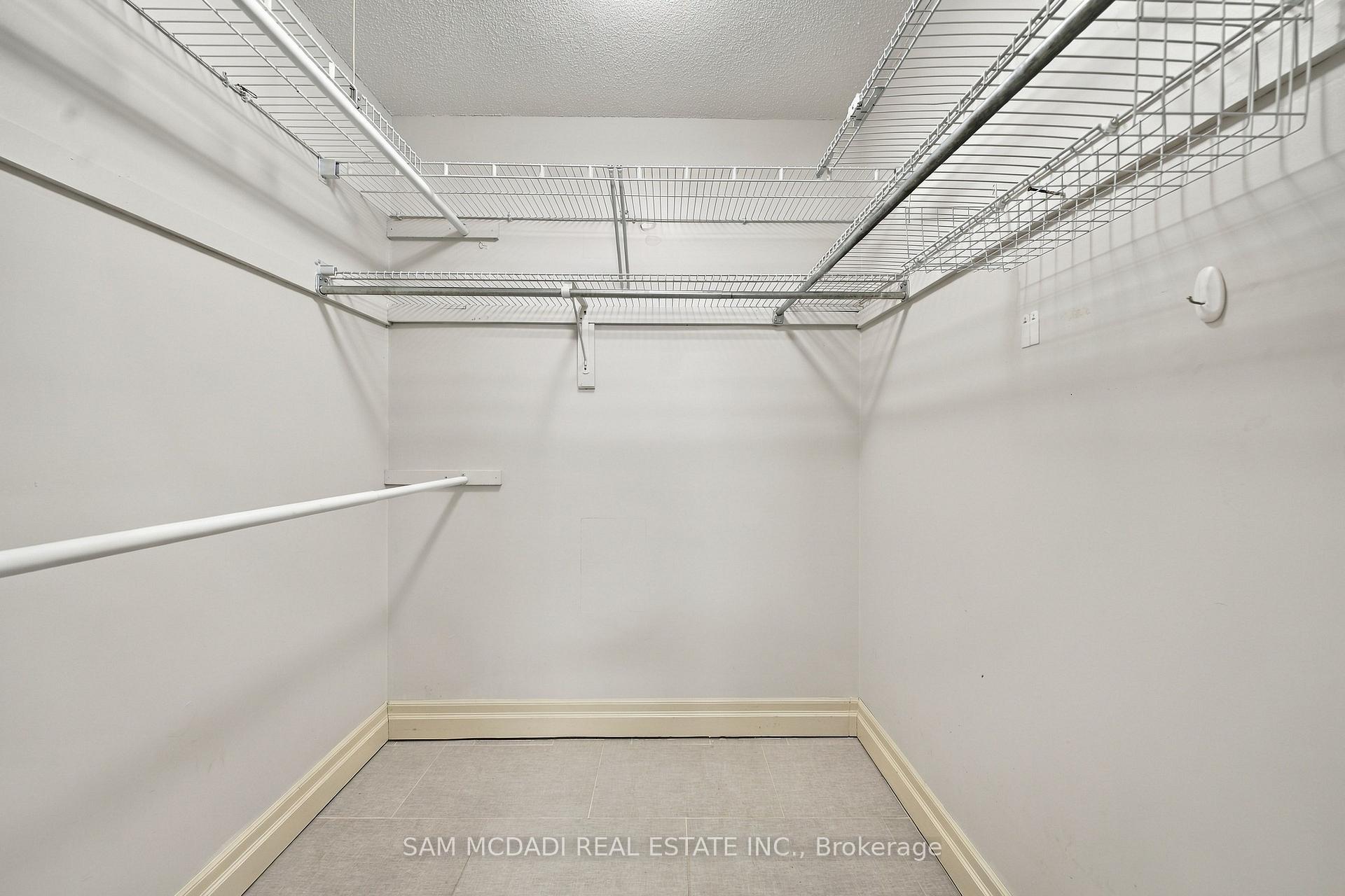 Photo 25 of 2087 Mayflower Boulevard, Oakville, River Oaks — HOMEH
