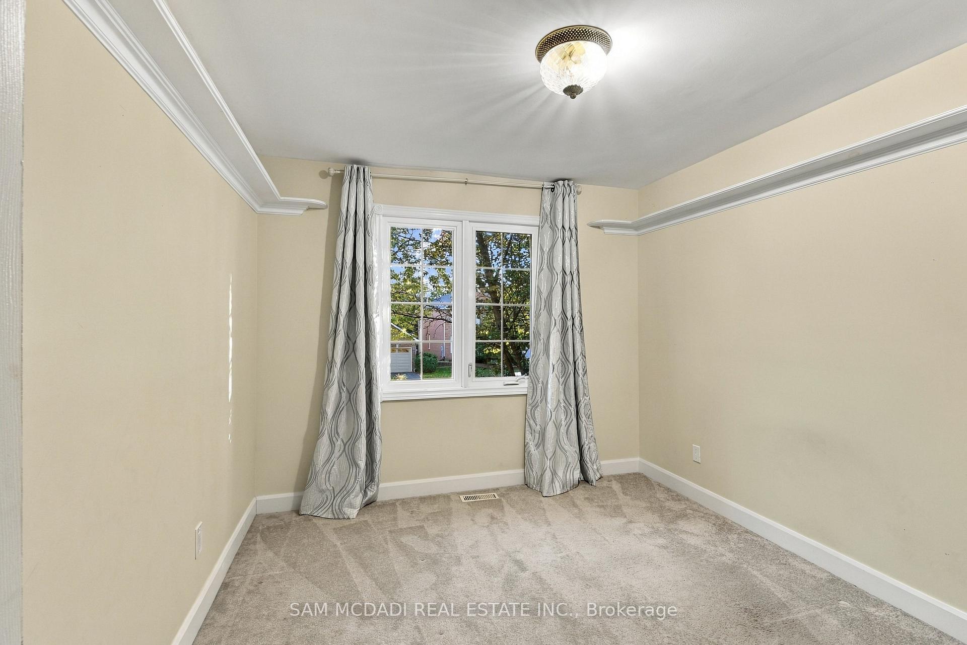 Photo 31 of 2087 Mayflower Boulevard, Oakville, River Oaks — HOMEH