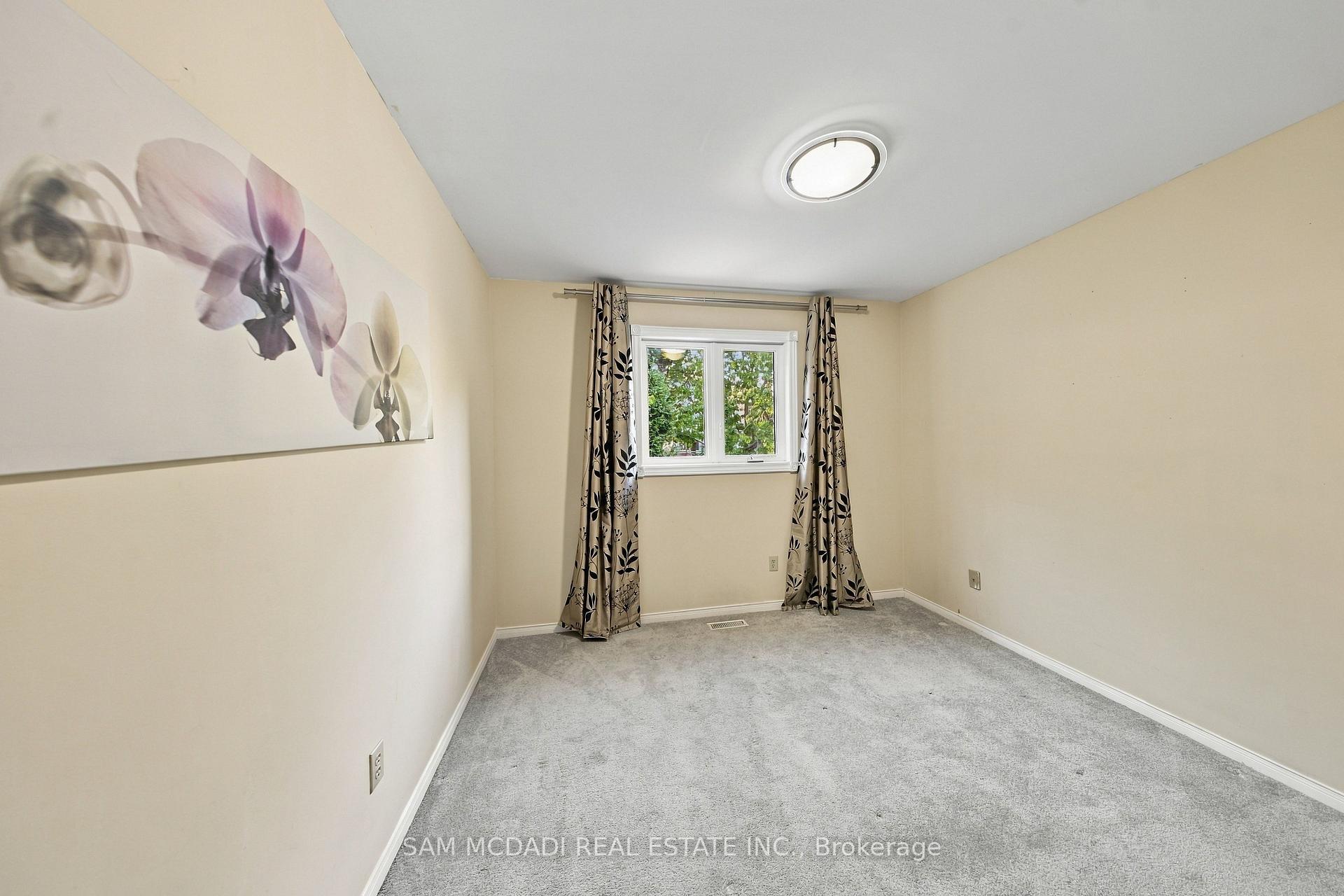 Photo 33 of 2087 Mayflower Boulevard, Oakville, River Oaks — HOMEH