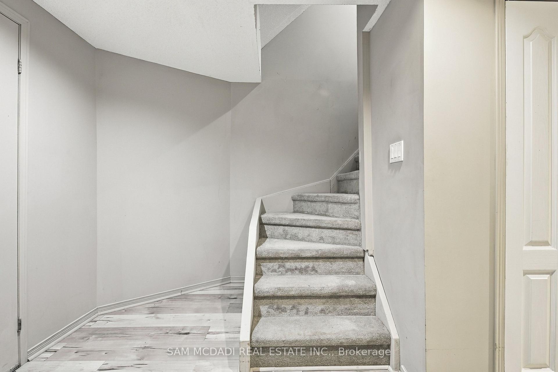 Photo 45 of 2087 Mayflower Boulevard, Oakville, River Oaks — HOMEH