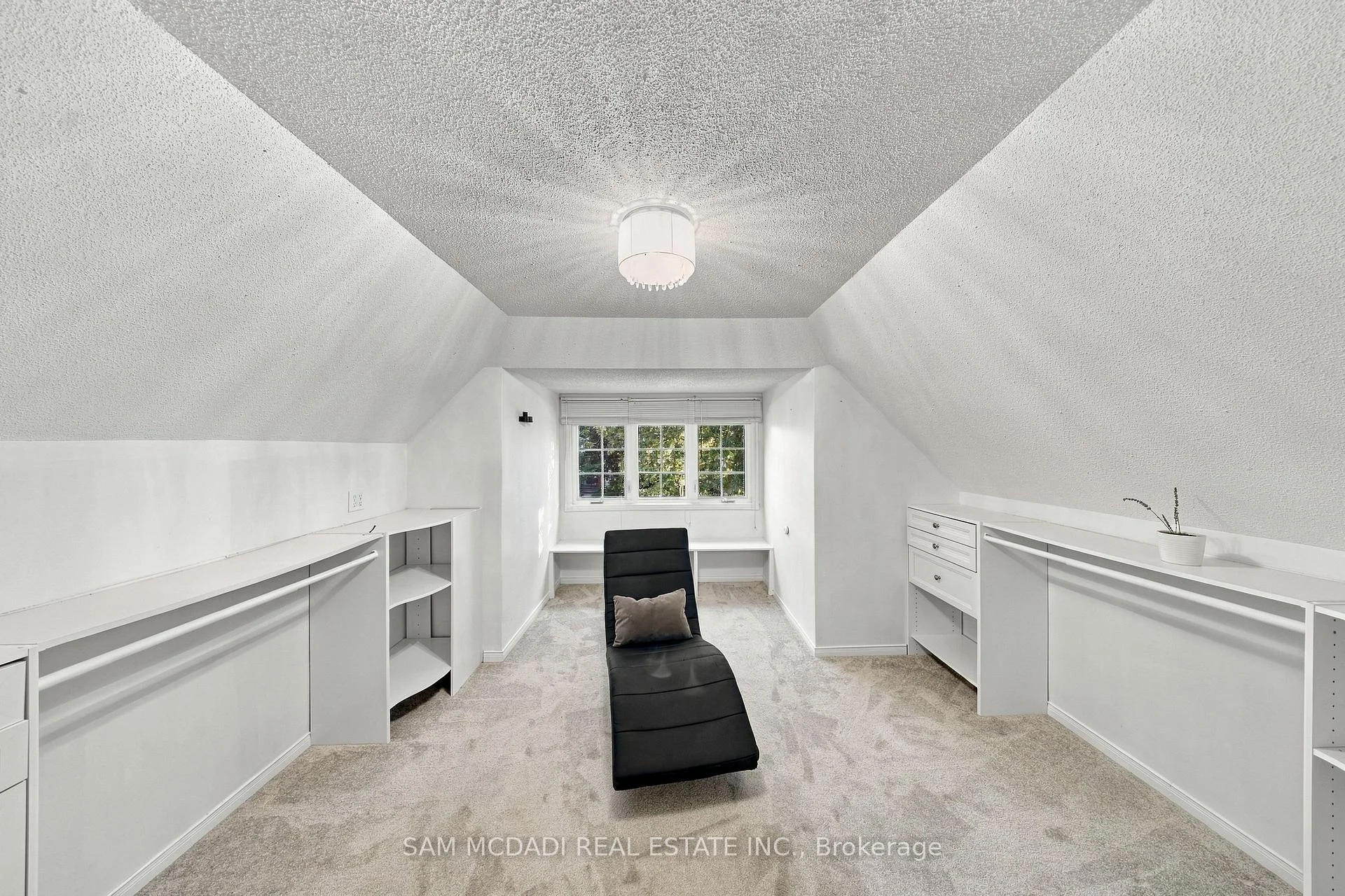 Photo 24 of 2087 Mayflower Boulevard, Oakville, River Oaks — HOMEH