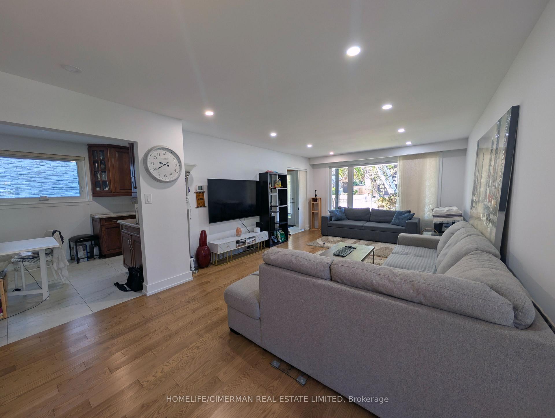 Photo 7 of 3225 Rymal Road, Mississauga, Applewood — HOMEH