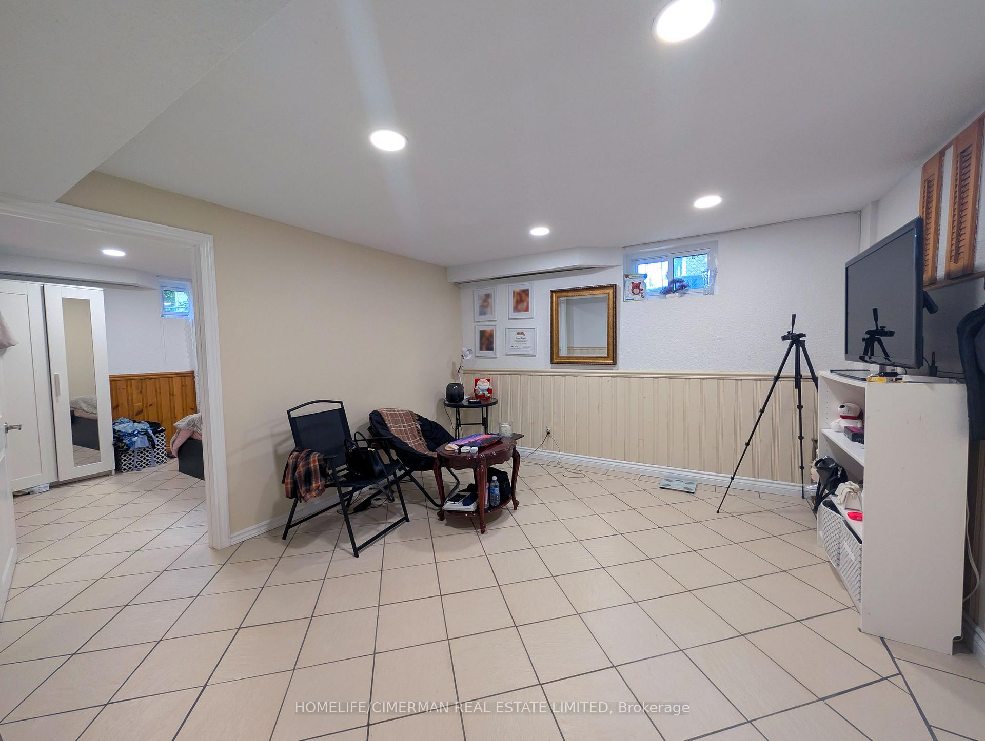 Photo 18 of 3225 Rymal Road, Mississauga, Applewood — HOMEH