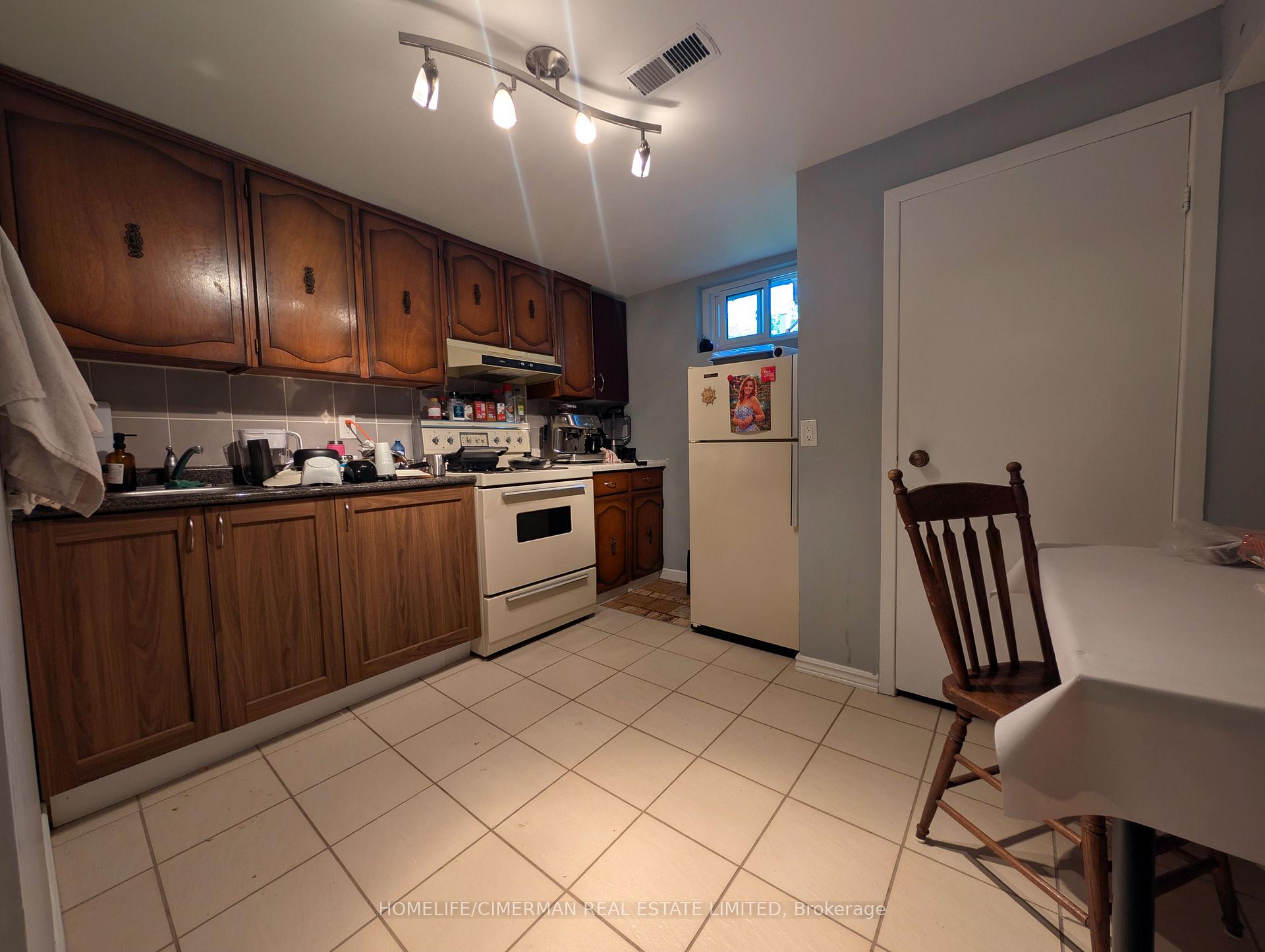 Photo 19 of 3225 Rymal Road, Mississauga, Applewood — HOMEH
