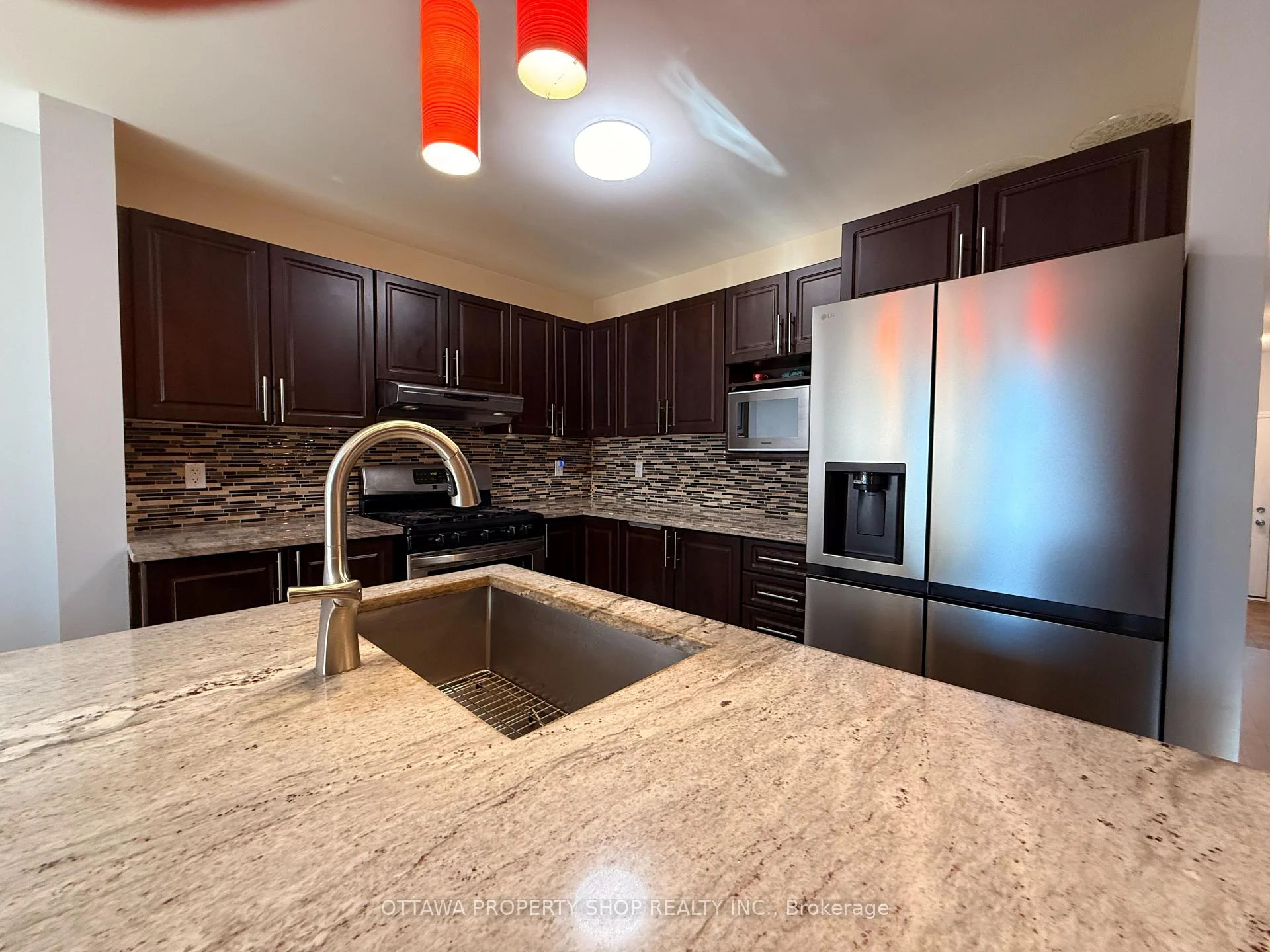 Photo 13 of 2482 Esprit Drive, Ottawa, Avalon East — HOMEH