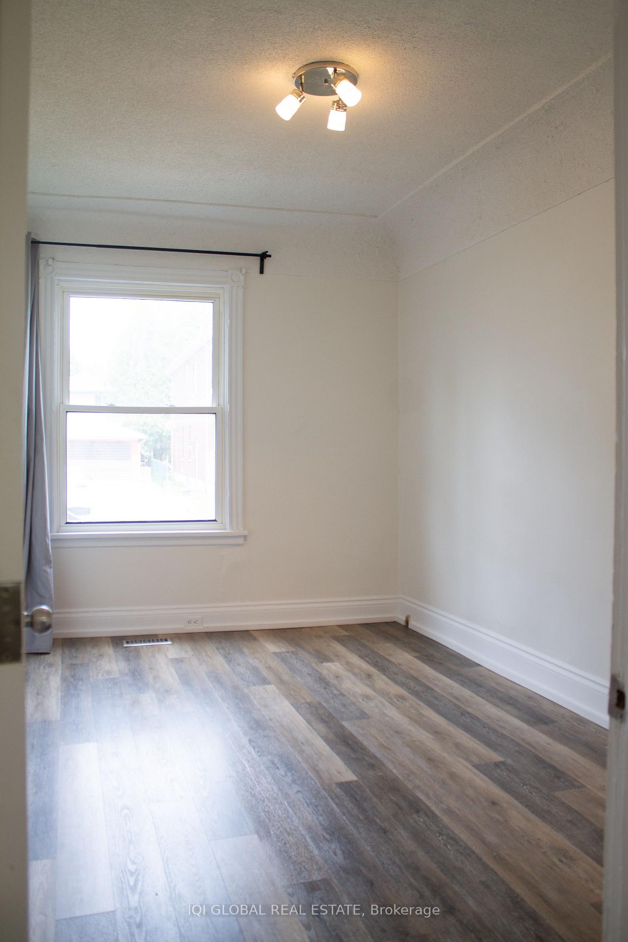 Photo 12 of 65 Holmes Avenue, Hamilton, Ainslie Wood — HOMEH