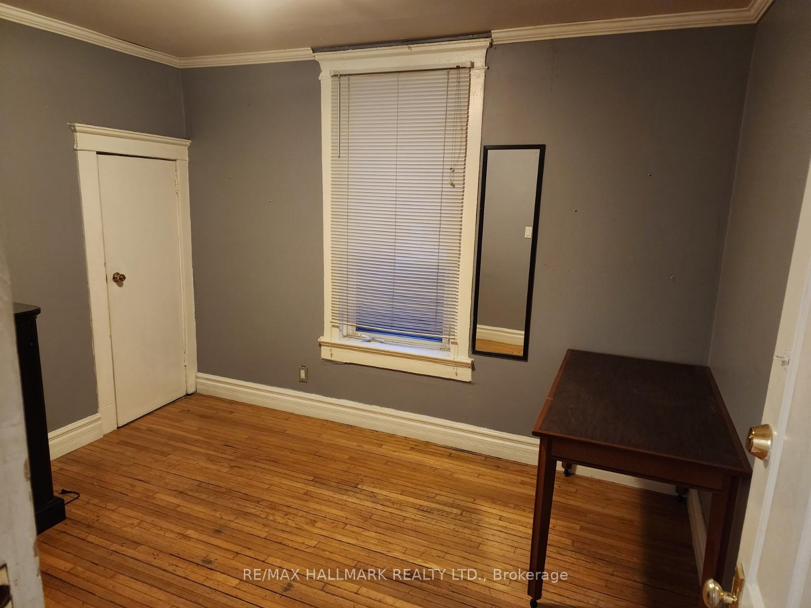 Photo 10 of 837 Gladstone Avenue, Toronto, Dovercourt-Wallace Emerson-Junction — HOMEH