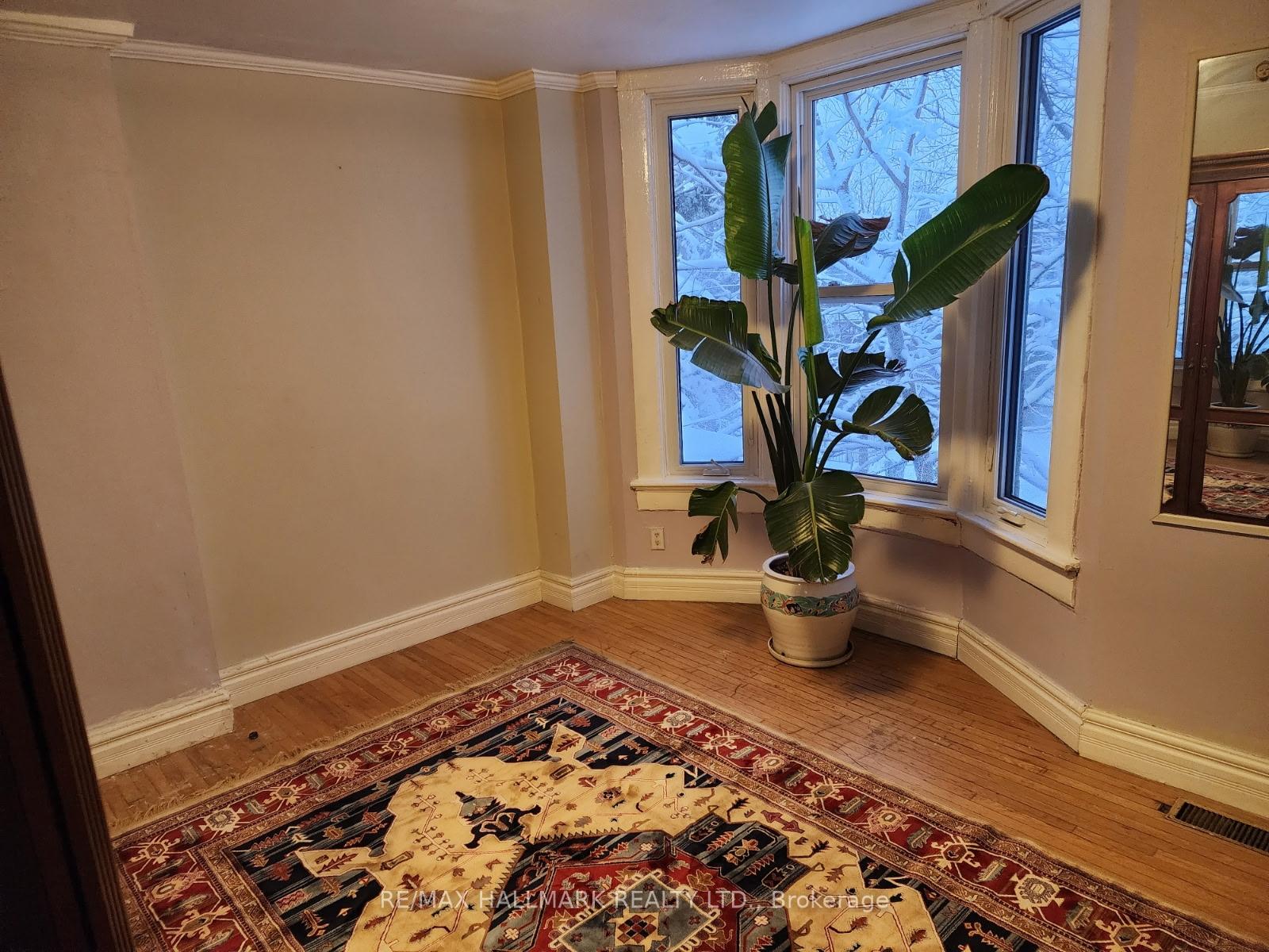 Photo 11 of 837 Gladstone Avenue, Toronto, Dovercourt-Wallace Emerson-Junction — HOMEH