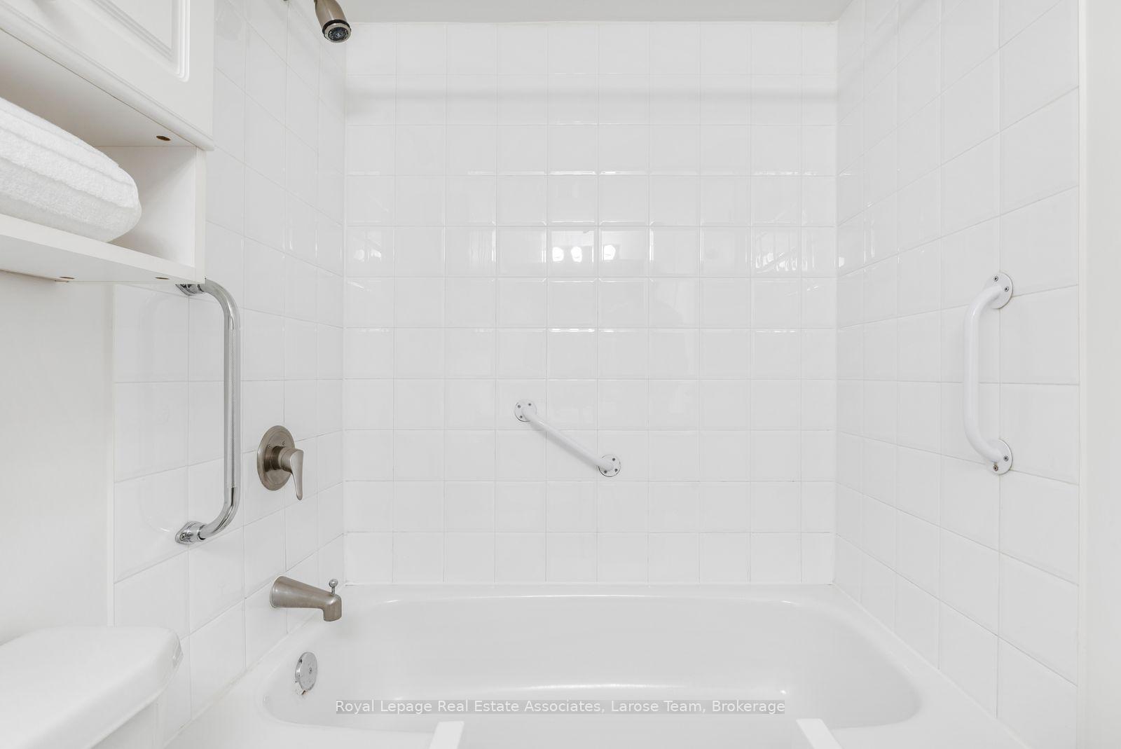 Photo 16 of Unit 607, 1500 Grazia Court, Mississauga, Rathwood — HOMEH