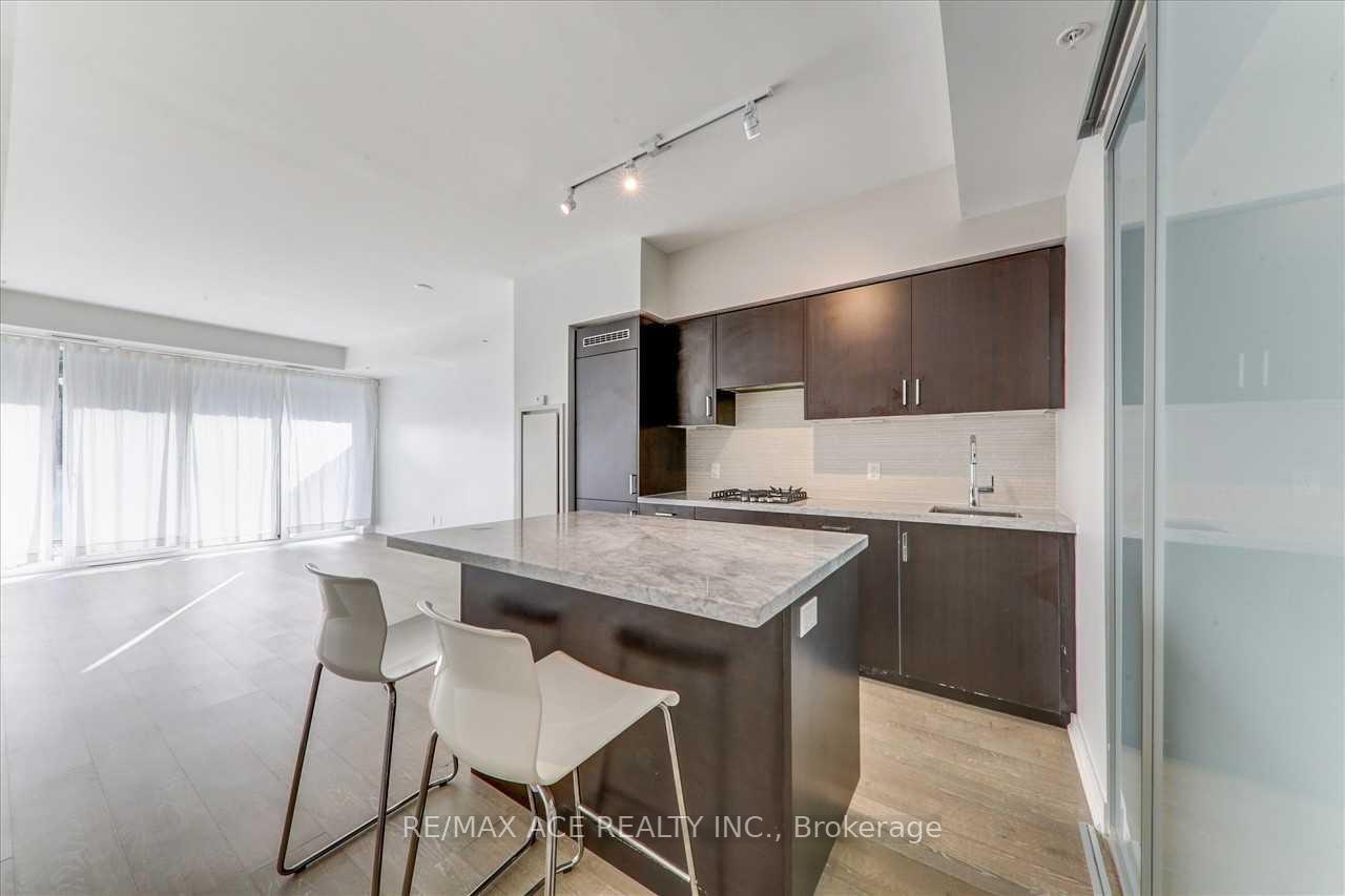 Photo 11 of Unit 206, 1960 Queen Street, Toronto, The Beaches — HOMEH