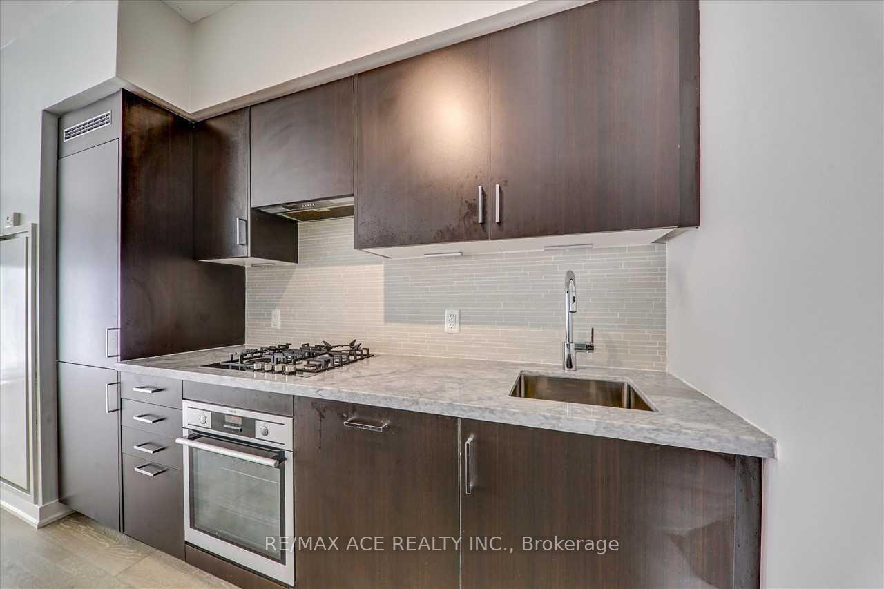 Photo 16 of Unit 206, 1960 Queen Street, Toronto, The Beaches — HOMEH