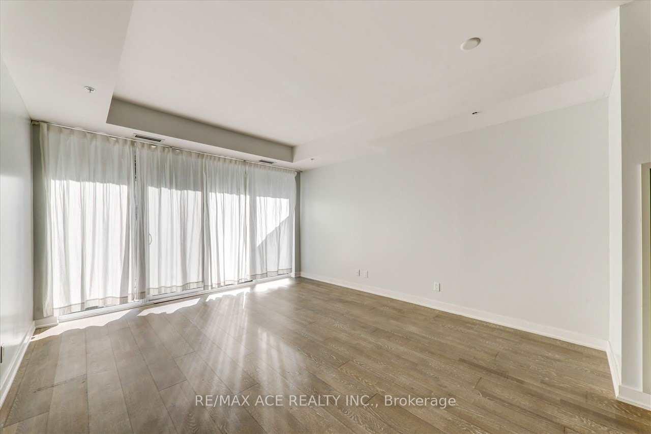 Photo 17 of Unit 206, 1960 Queen Street, Toronto, The Beaches — HOMEH