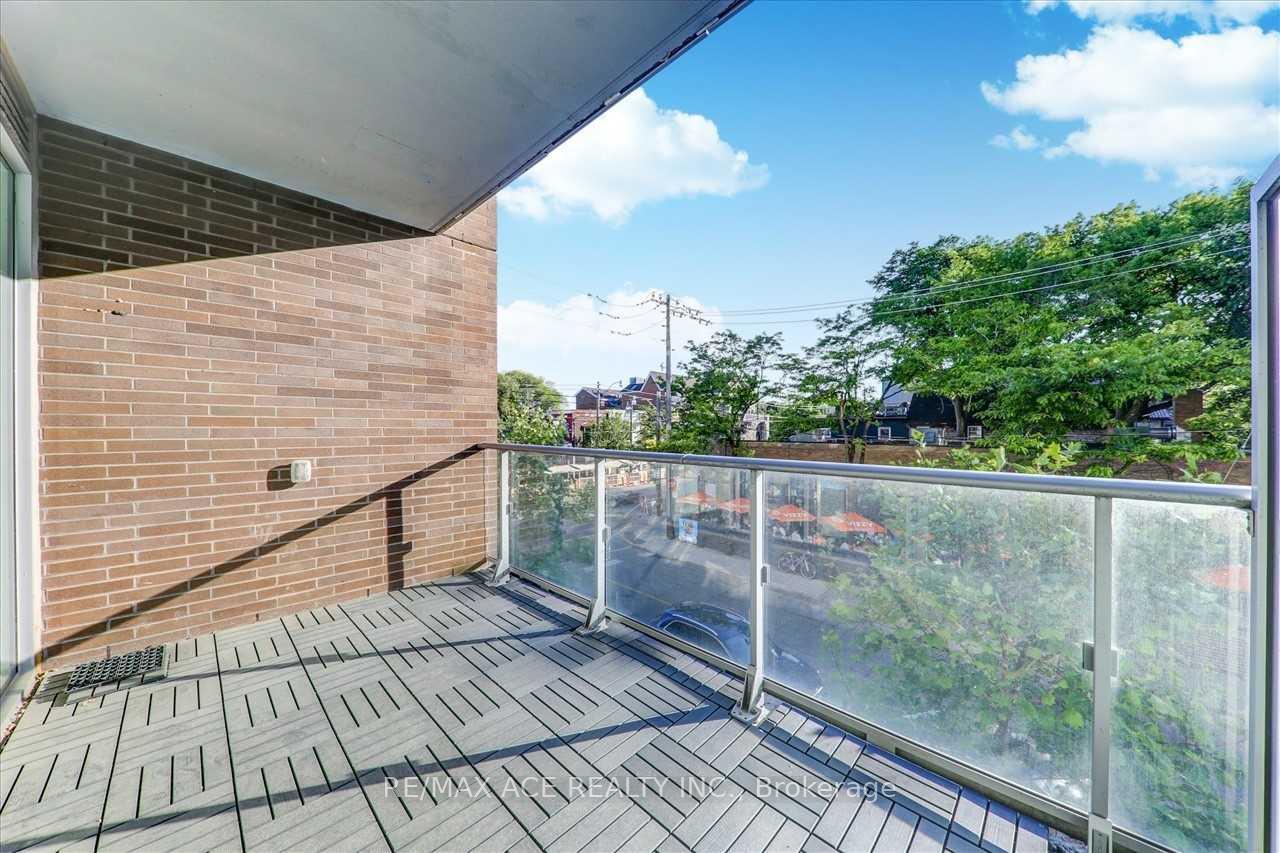 Photo 22 of Unit 206, 1960 Queen Street, Toronto, The Beaches — HOMEH