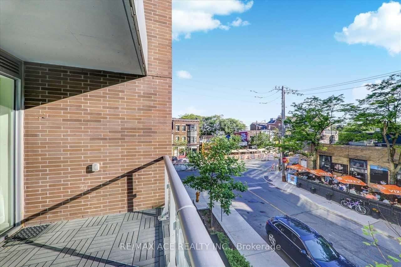 Photo 23 of Unit 206, 1960 Queen Street, Toronto, The Beaches — HOMEH