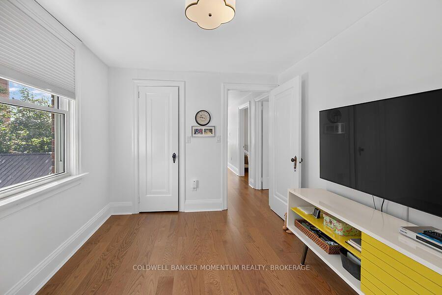 Photo 23 of 33 Bellevue Avenue, Norfolk, Simcoe — HOMEH