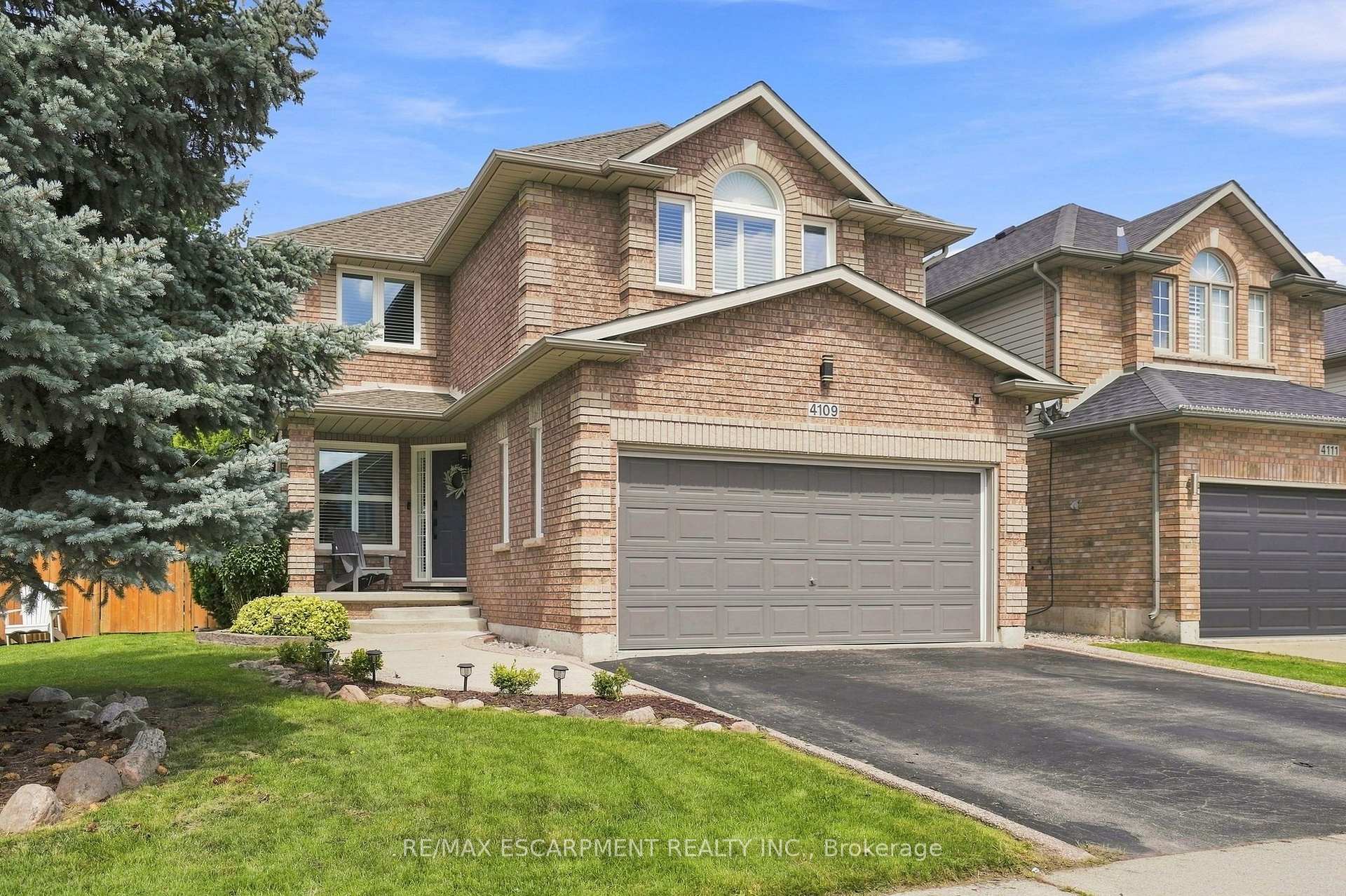 Photo 2 of 4109 Forest Run Avenue, Burlington, Tansley — HOMEH