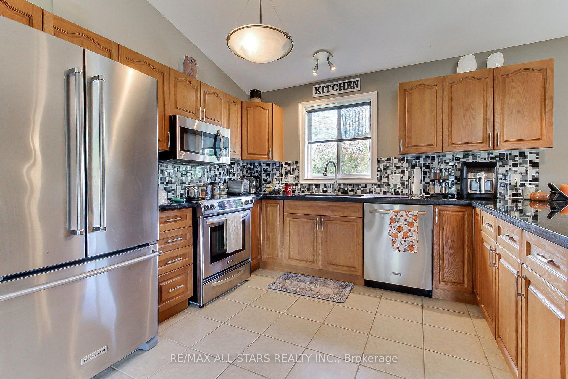 Photo 14 of 4020 Margaret Orr Boulevard, Ramara, Rural Ramara — HOMEH