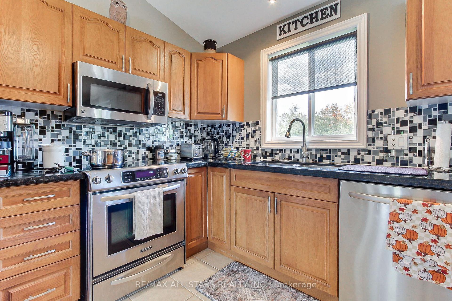 Photo 15 of 4020 Margaret Orr Boulevard, Ramara, Rural Ramara — HOMEH