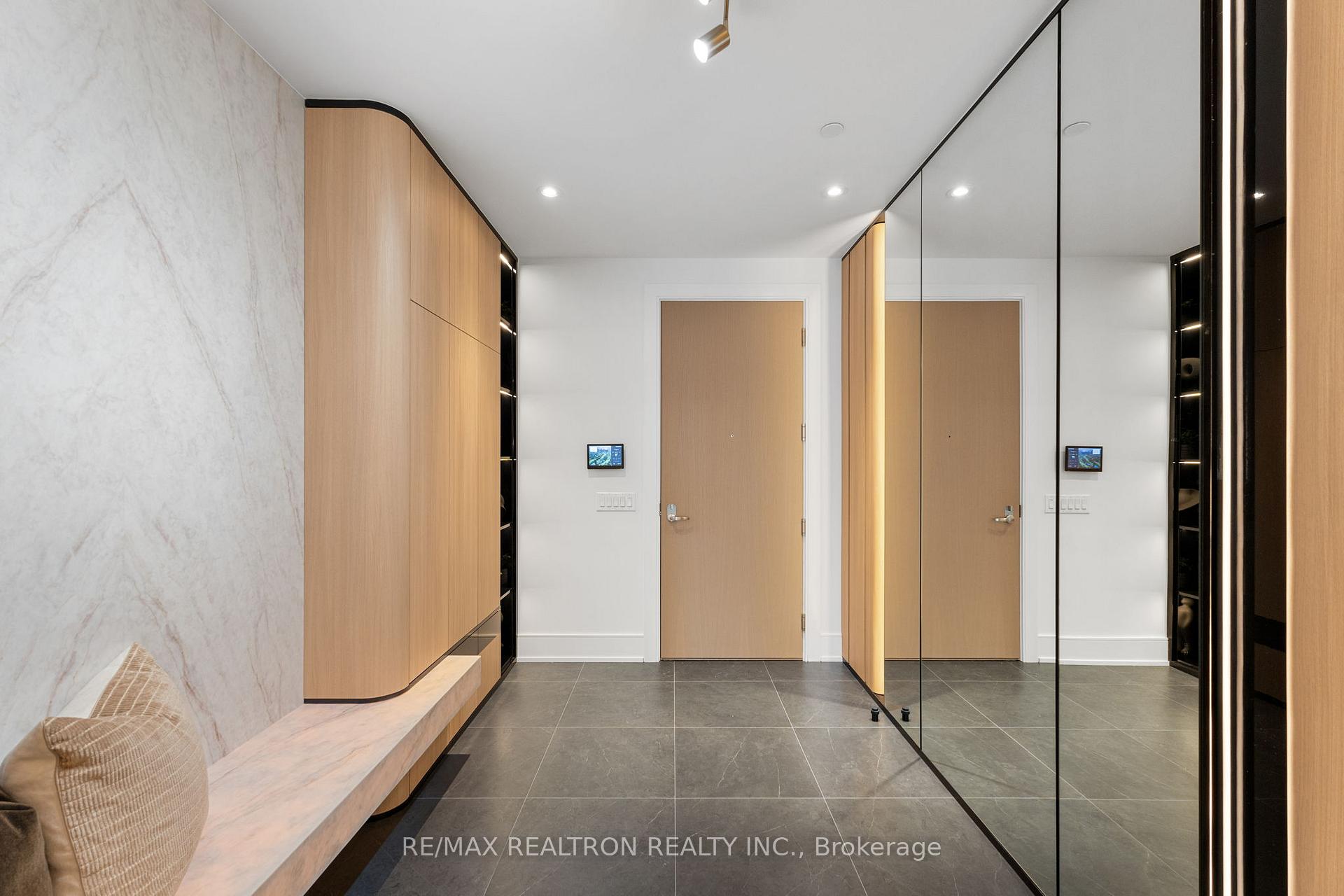 Photo 2 of Unit 418, 399 Royal Orchard Boulevard, Markham, Royal Orchard — HOMEH