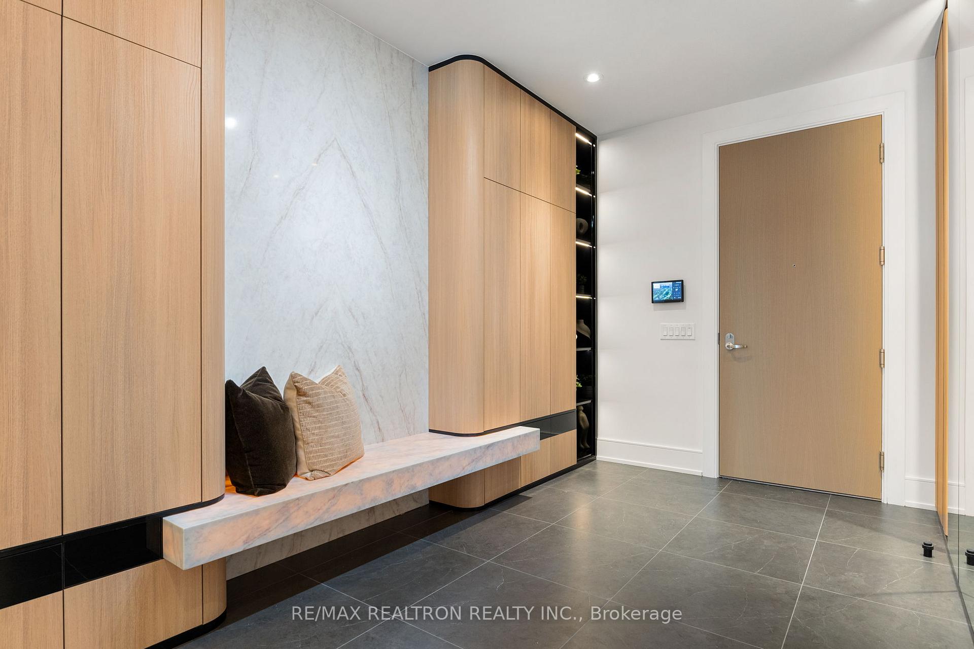 Photo 3 of Unit 418, 399 Royal Orchard Boulevard, Markham, Royal Orchard — HOMEH