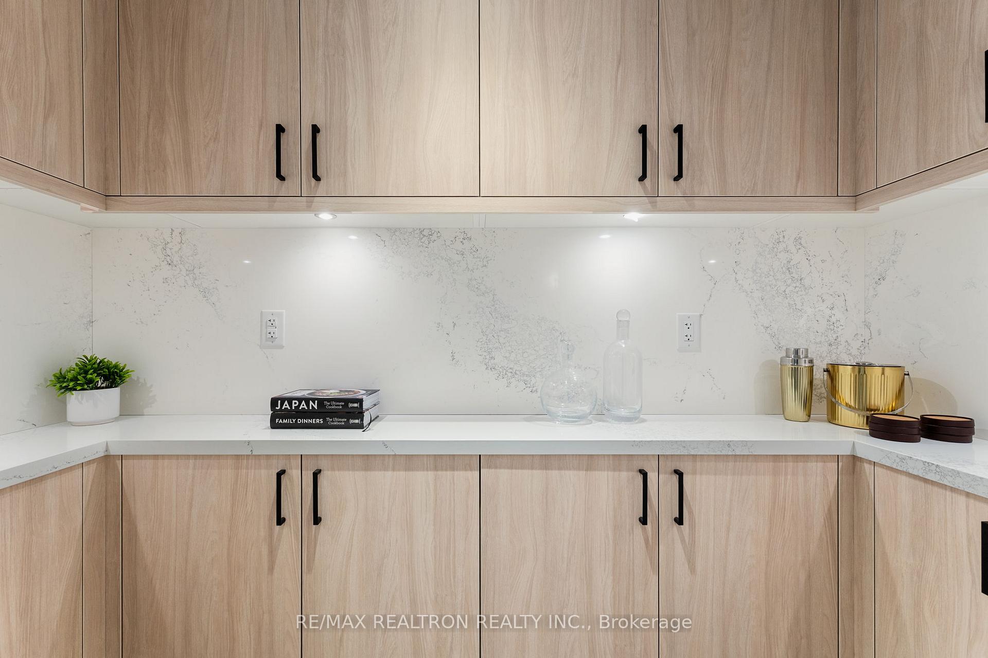 Photo 18 of Unit 418, 399 Royal Orchard Boulevard, Markham, Royal Orchard — HOMEH