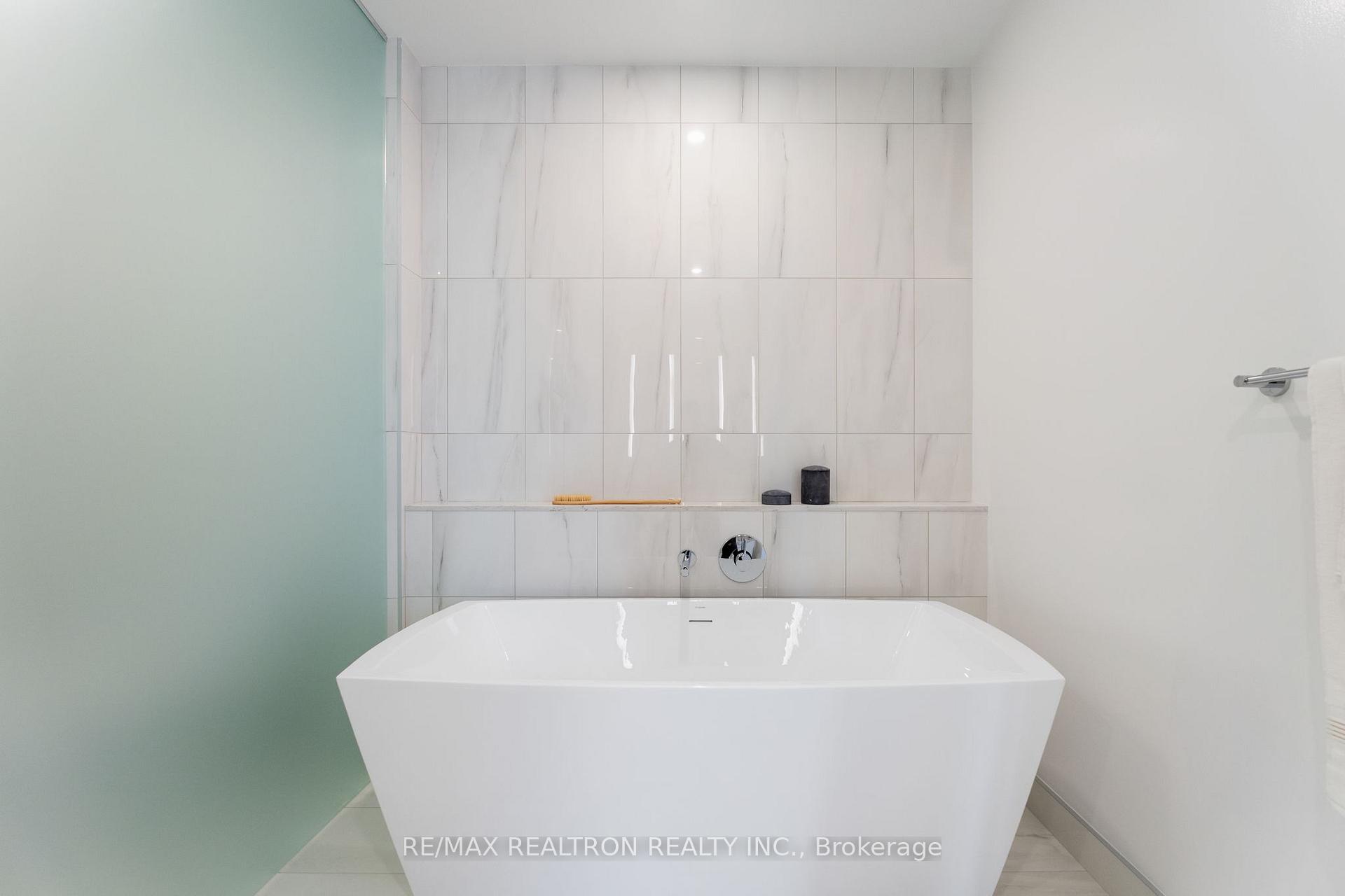 Photo 31 of Unit 418, 399 Royal Orchard Boulevard, Markham, Royal Orchard — HOMEH