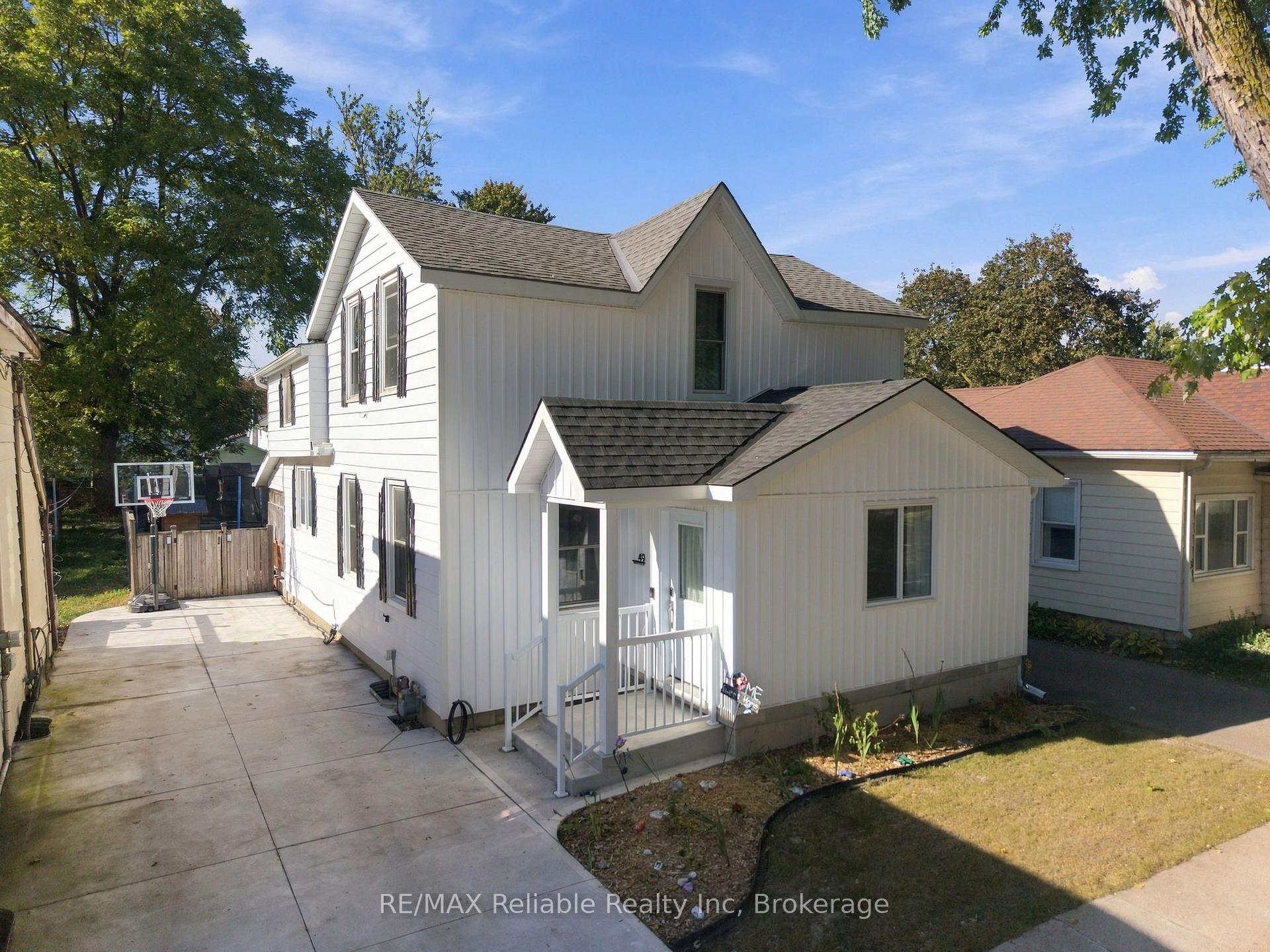 Photo of 49 Main Street N