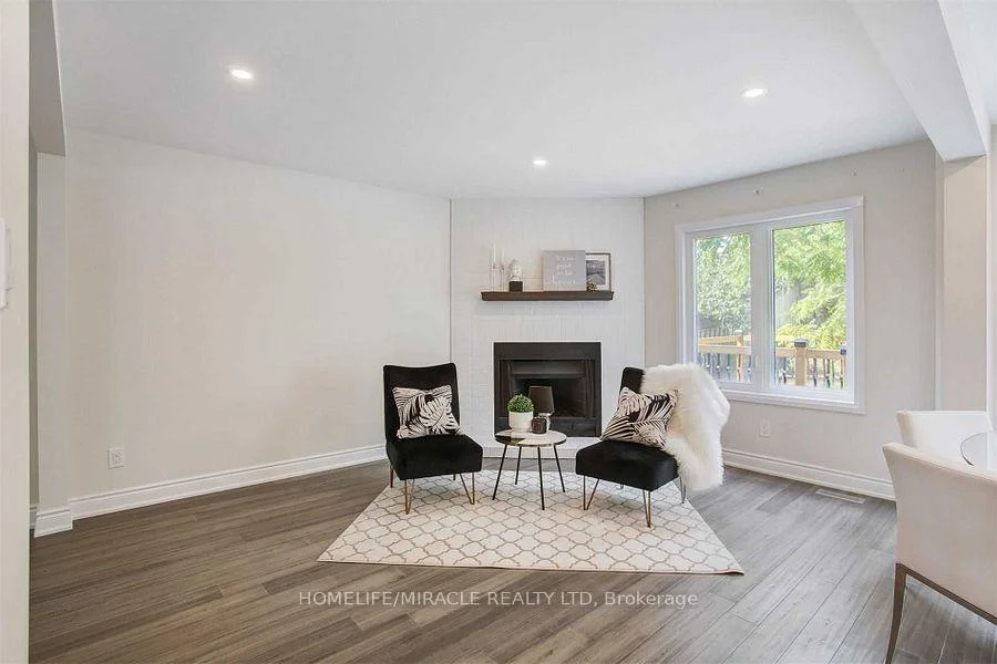 Photo 11 of 2889 Gulfstream Way, Mississauga, Meadowvale — HOMEH