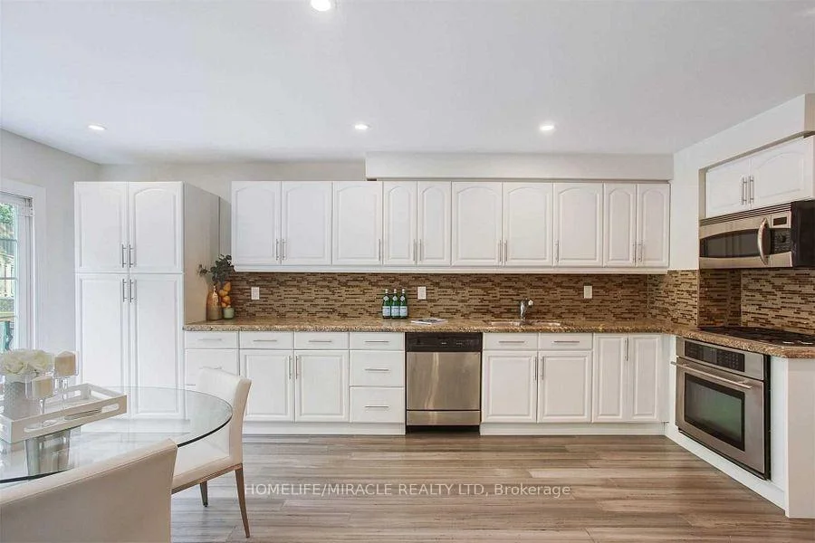 Photo 13 of 2889 Gulfstream Way, Mississauga, Meadowvale — HOMEH