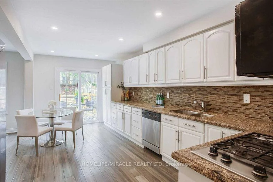 Photo 16 of 2889 Gulfstream Way, Mississauga, Meadowvale — HOMEH