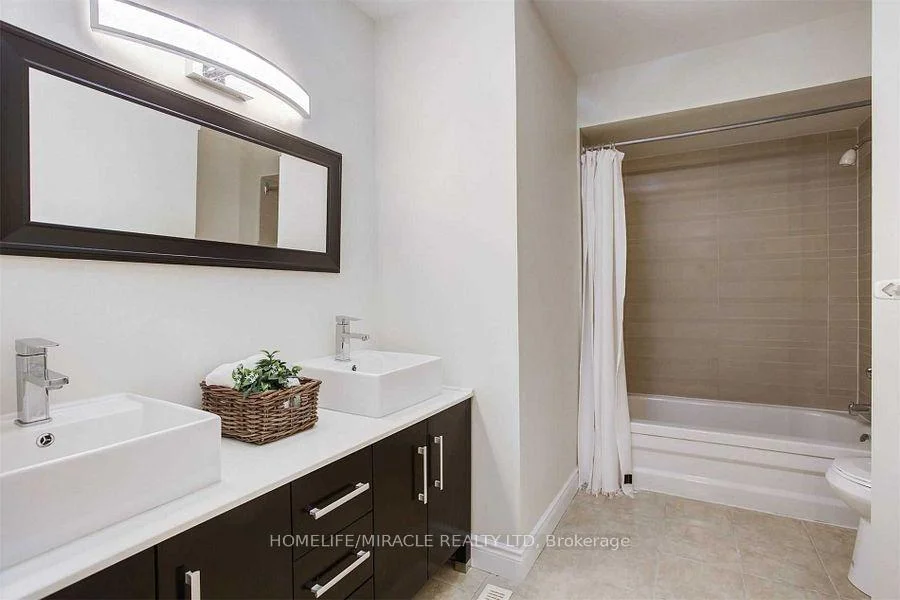 Photo 26 of 2889 Gulfstream Way, Mississauga, Meadowvale — HOMEH