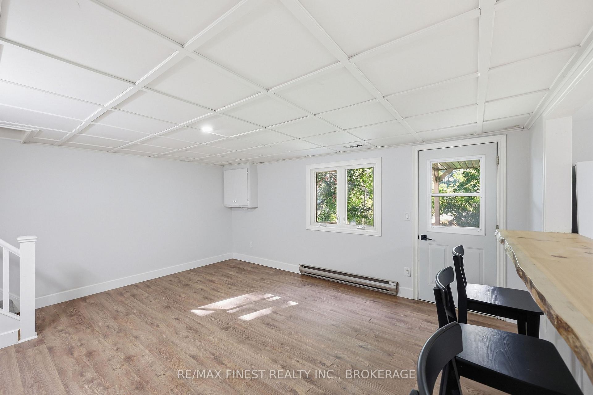 Photo 29 of 933 Mayfair Crescent, Kingston, South of Taylor-Kidd Blvd — HOMEH
