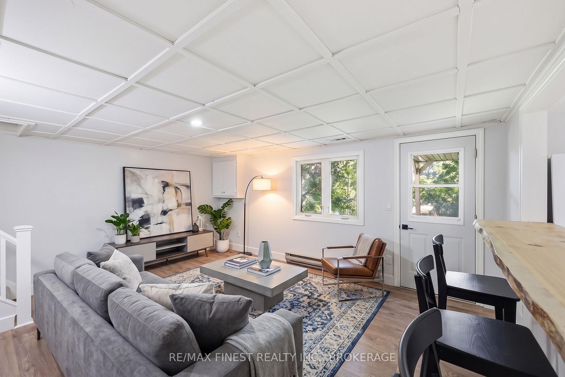 Photo 30 of 933 Mayfair Crescent, Kingston, South of Taylor-Kidd Blvd — HOMEH