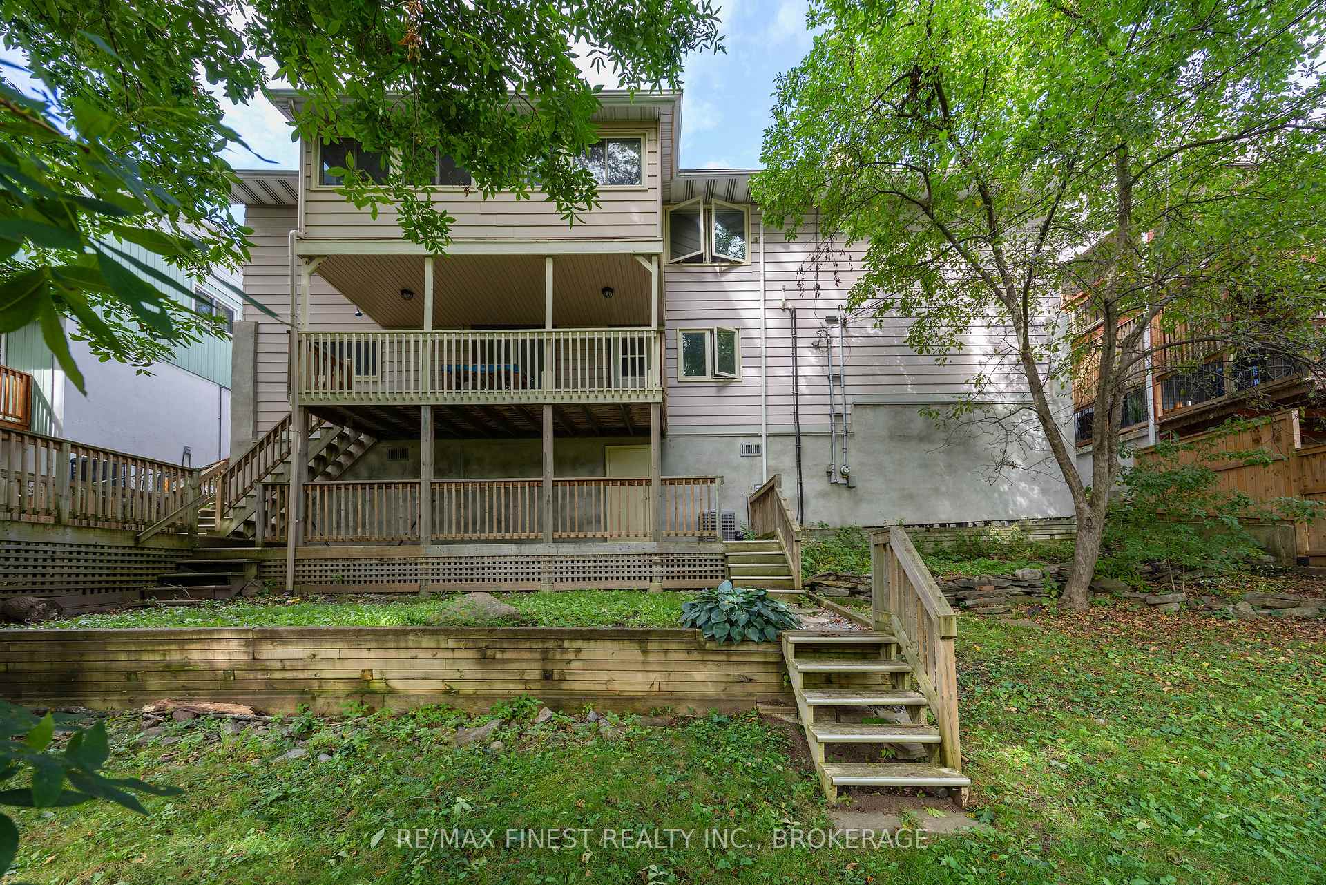 Photo 39 of 933 Mayfair Crescent, Kingston, South of Taylor-Kidd Blvd — HOMEH