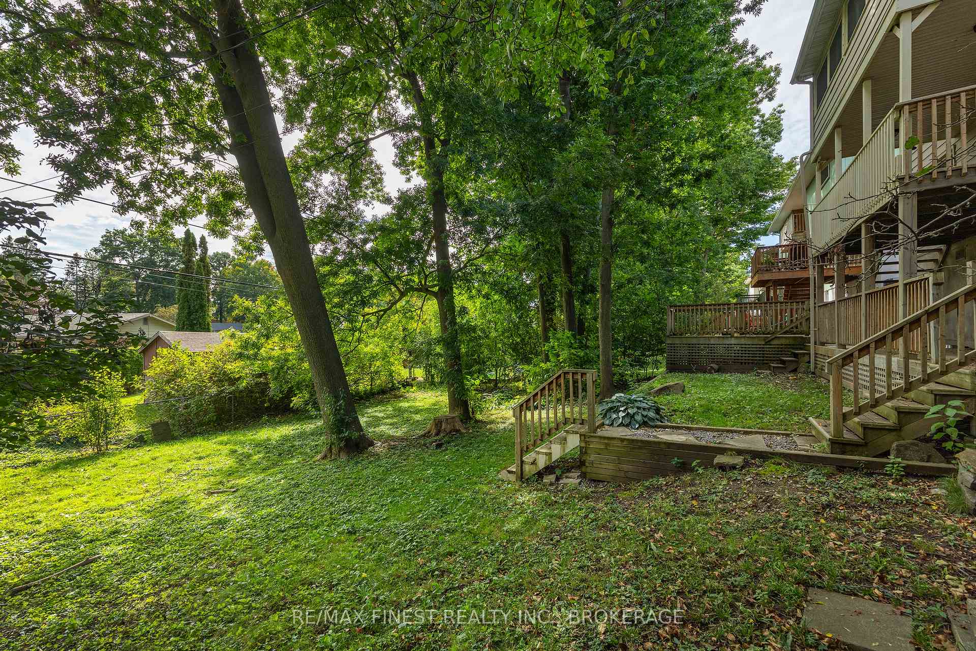 Photo 40 of 933 Mayfair Crescent, Kingston, South of Taylor-Kidd Blvd — HOMEH