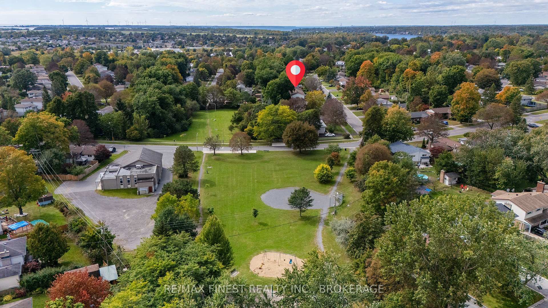 Photo 50 of 933 Mayfair Crescent, Kingston, South of Taylor-Kidd Blvd — HOMEH