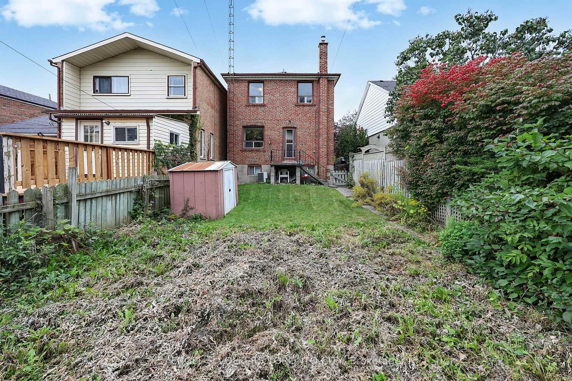 Photo 45 of 189 Locksley Avenue, North York, Briar Hill-Belgravia — HOMEH