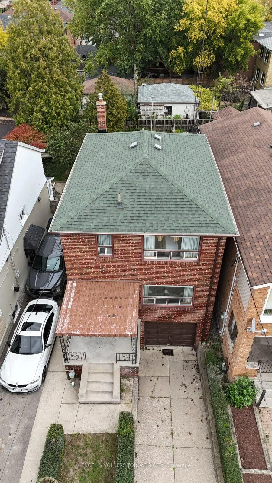 Photo 4 of 189 Locksley Avenue, North York, Briar Hill-Belgravia — HOMEH