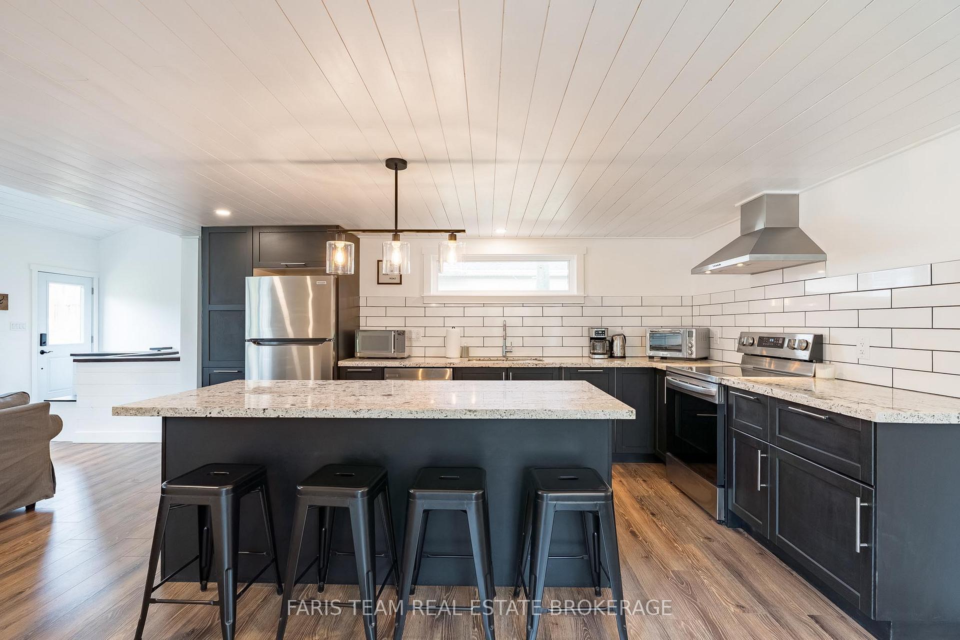 Photo 6 of 1720 Tay Point Road, Penetanguishene — HOMEH