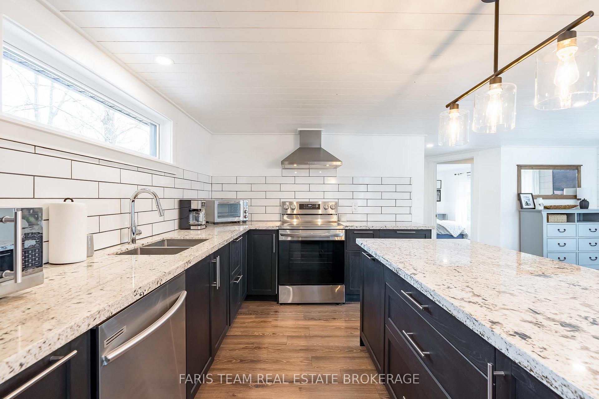 Photo 9 of 1720 Tay Point Road, Penetanguishene — HOMEH