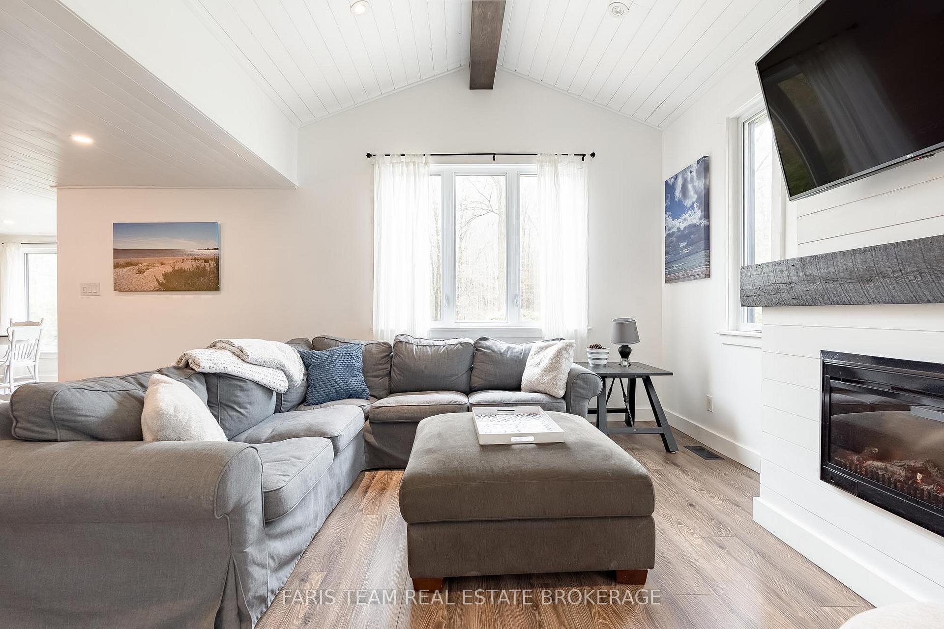Photo 14 of 1720 Tay Point Road, Penetanguishene — HOMEH