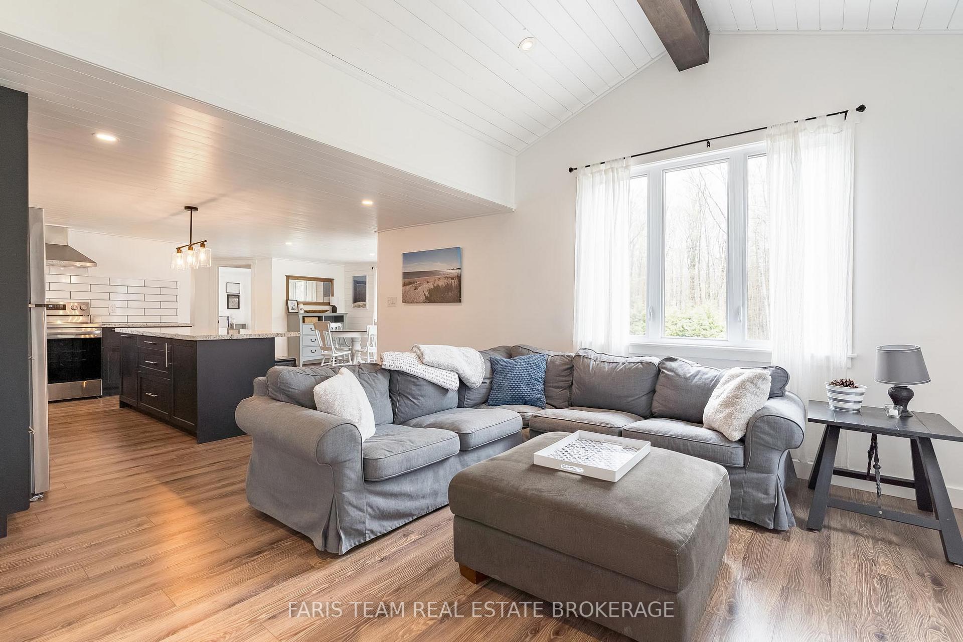 Photo 15 of 1720 Tay Point Road, Penetanguishene — HOMEH