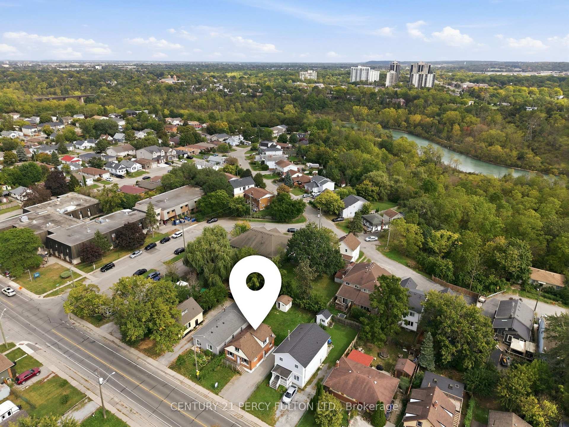 Photo 5 of 119 Pelham Road, St. Catharines, Western Hill — HOMEH
