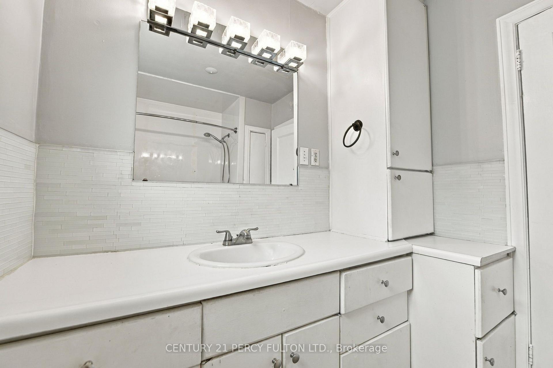 Photo 13 of 119 Pelham Road, St. Catharines, Western Hill — HOMEH