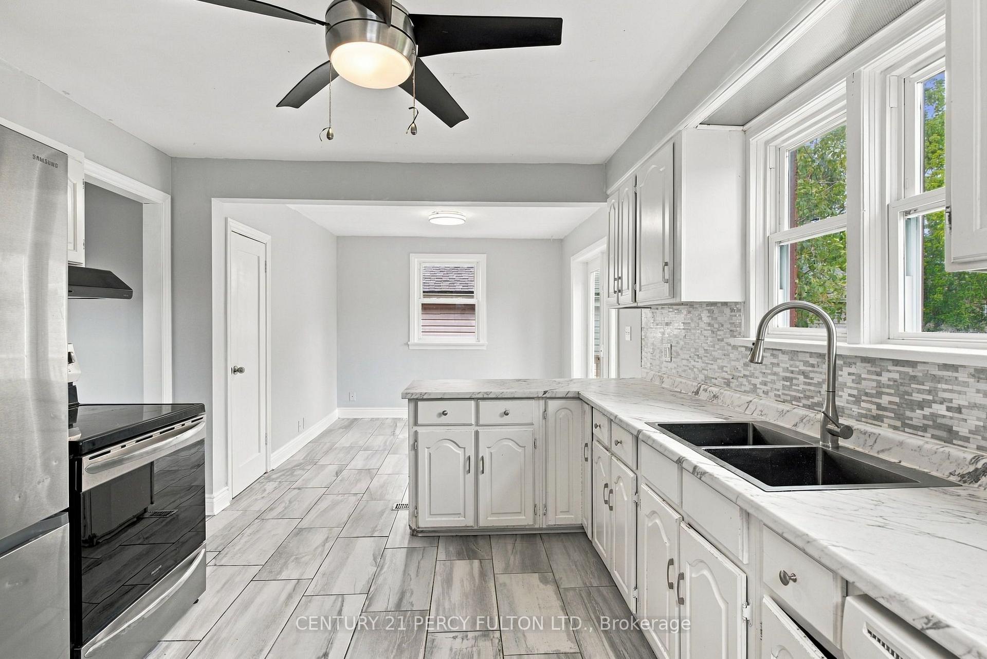 Photo 16 of 119 Pelham Road, St. Catharines, Western Hill — HOMEH